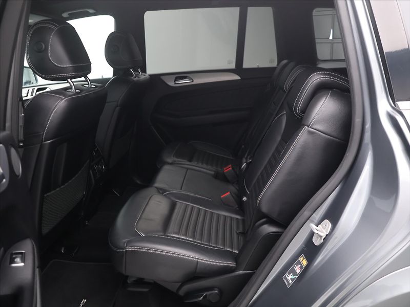 Mercedes-Benz GLS 3,0 190 kW 350 d 4MATIC - fotka 15 z 36
