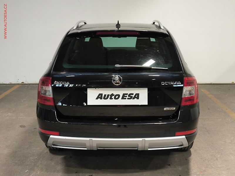 Škoda Octavia (2014) 2.0 TDI 4x4, Scout, DSG - fotka 5 z 17