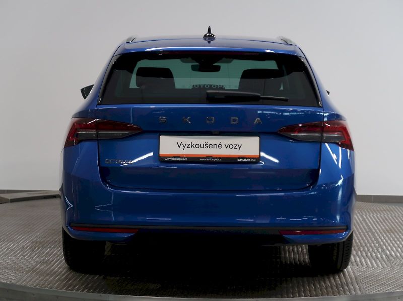 Škoda Octavia (2024) TOP SELECTION 1.5TSI 110KW - fotka 9 z 40