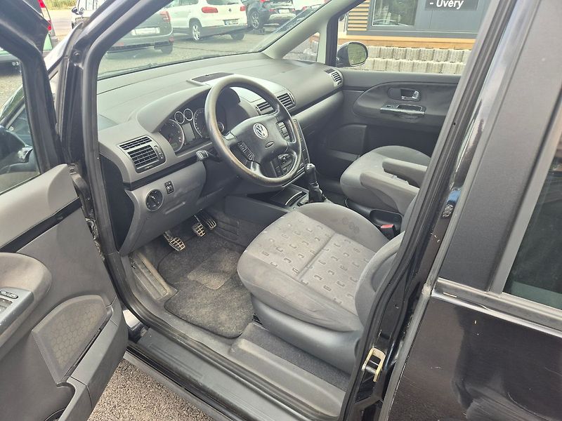 Volkswagen Sharan 1.9TDi 96kW,nová STK,7míst,DPH - fotka 9 z 25