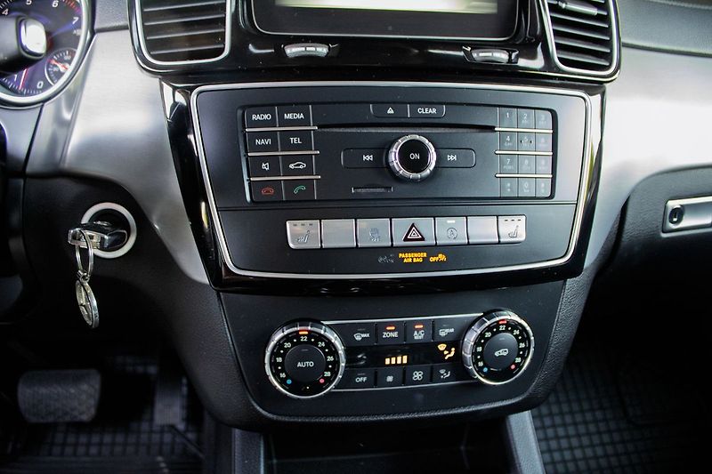 Mercedes-Benz GLE - fotka 18 z 21