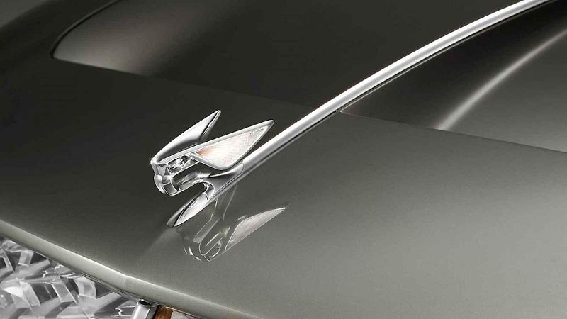 Koncept Bentley EXP 100 GT