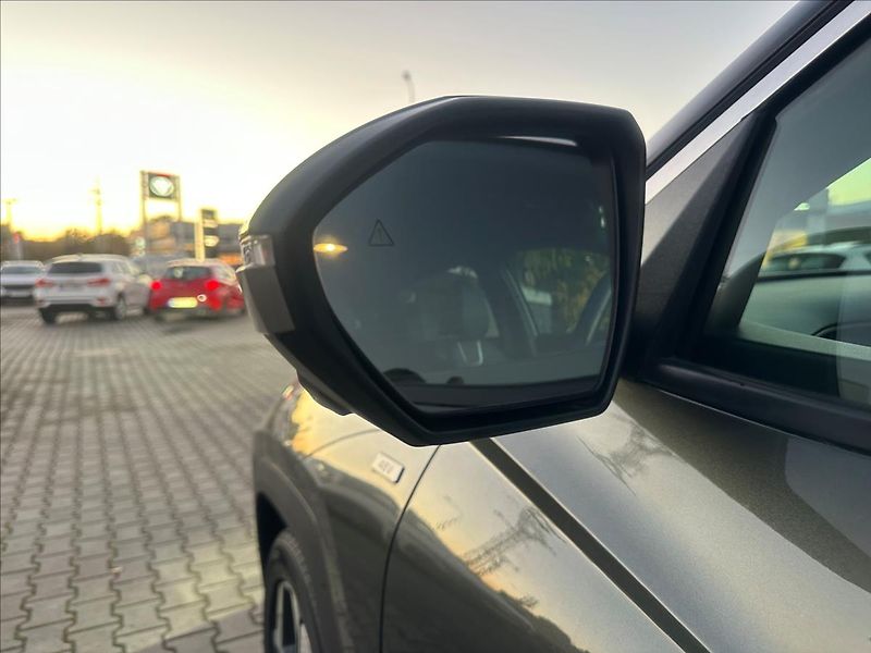 Hyundai Tucson 1,6 D HP 4WD DCT MHEV STY PR C - fotka 15 z 31