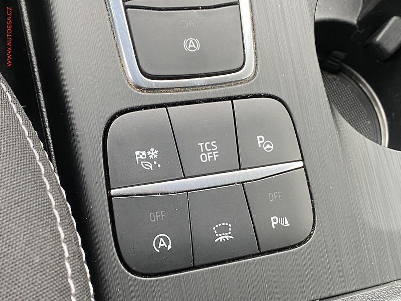 Ford Focus (2021) 2.0 TDCi, Titanium, AT, LED - fotka 15 z 20