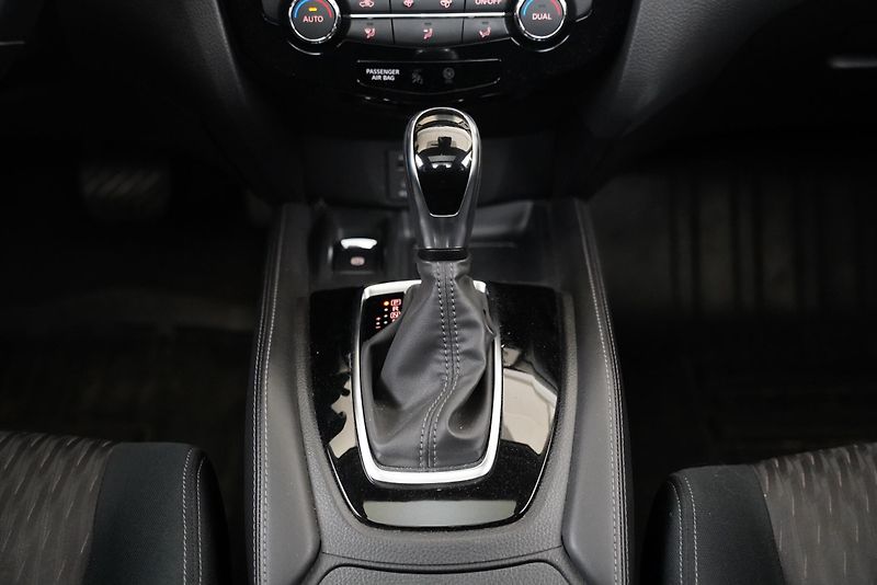 Nissan X-Trail - fotka 24 z 27
