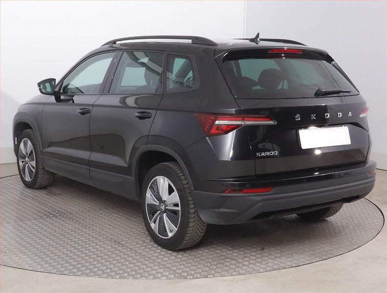 Škoda Karoq (2023) Ambition 1.5 TSI - fotka 4 z 17