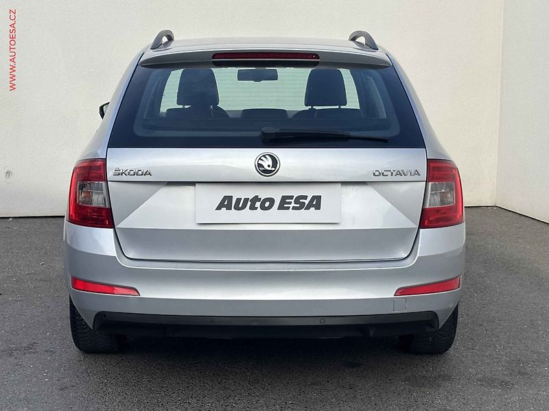 Škoda Octavia (2014) 1.2 TSi, Elegance, park.čidla - fotka 5 z 17