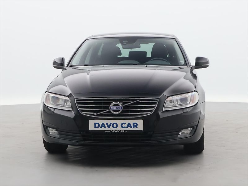 Volvo V70 2.0 D3 110kW Navi - fotka 2 z 31