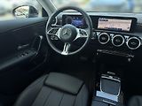 Mercedes-Benz CLA 200 Progressive kombi - náhled 13