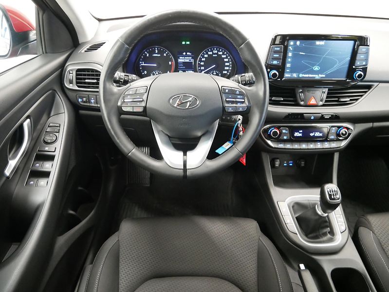 Hyundai i30 - fotka 14 z 23