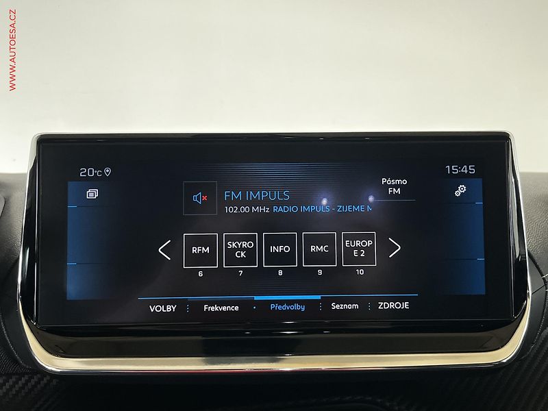 Peugeot 208 (2019) 1.2 PT, GT, LED, navi - fotka 13 z 19