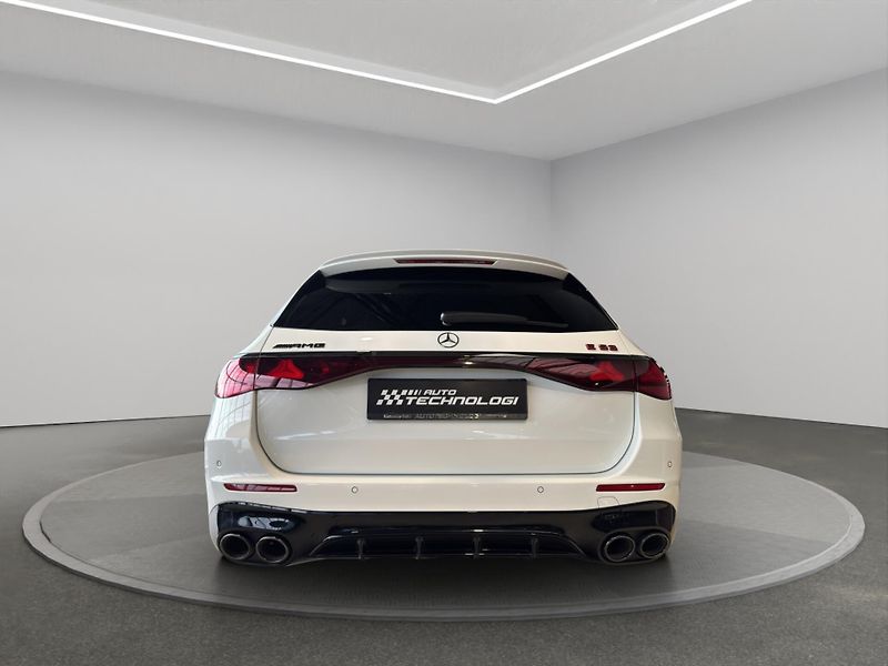 Mercedes-Benz Třídy E (2025) Mercedes-AMG E 53 HYBRID 4MATI - fotka 6 z 25