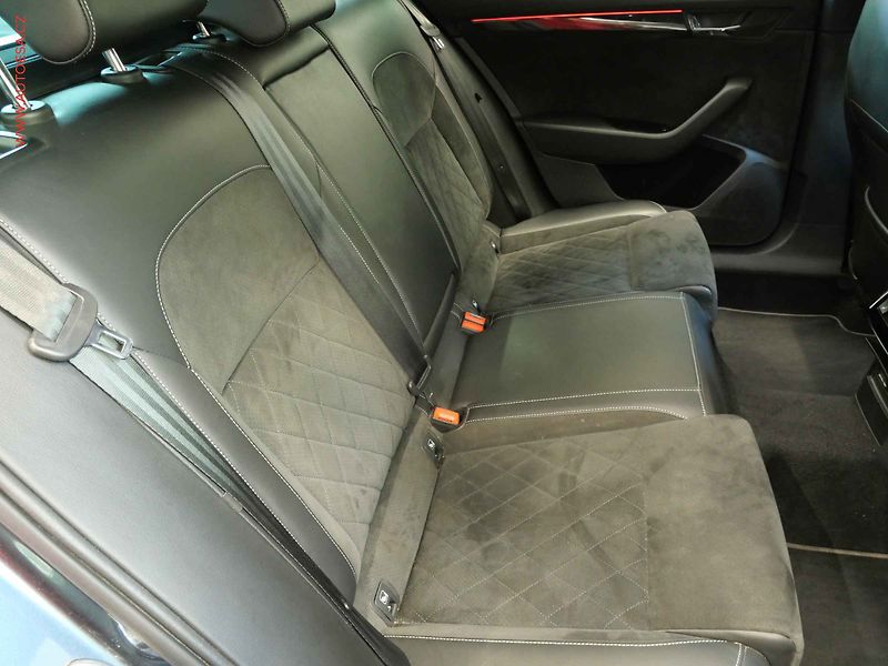 Škoda Superb (2018) 2.0 TDI, Ambiente, DSG - fotka 13 z 22