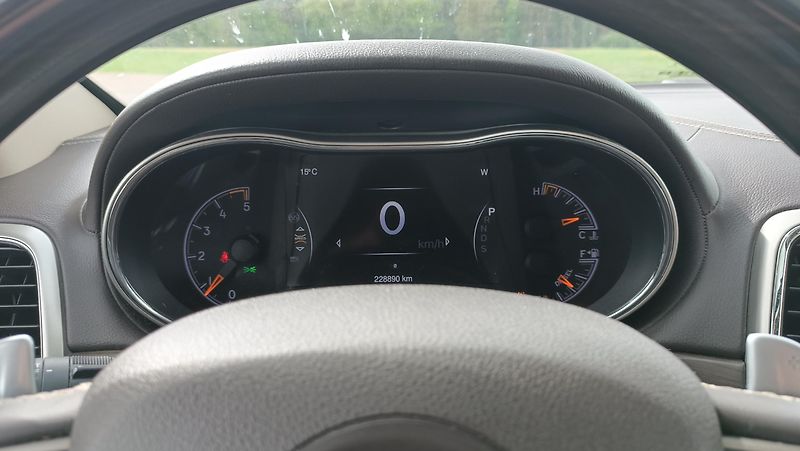 Jeep Grand Cherokee 3,0d Overland Nové v ČR - fotka 35 z 52