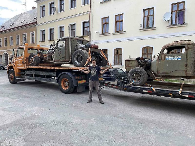 Svět Šíleného Maxe ožívá pod rukama umělce z východních Čech.