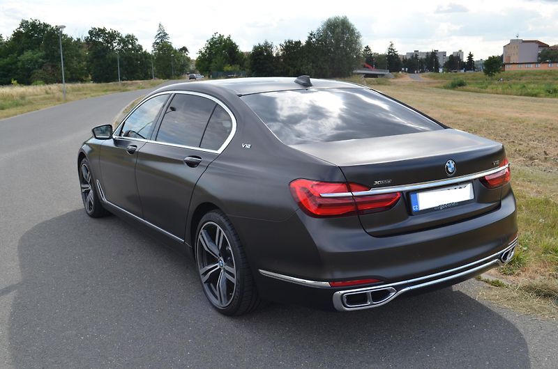 BMW Řada 7 (2017) 760Li ,6.6 /448kW,xDrive,V12 - fotka 5 z 31