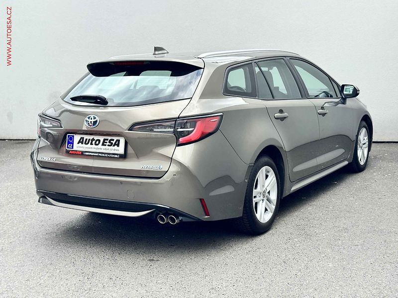 Toyota Corolla (2022) 2.0i, 2.maj,ČR, Comfort, AT - fotka 4 z 16