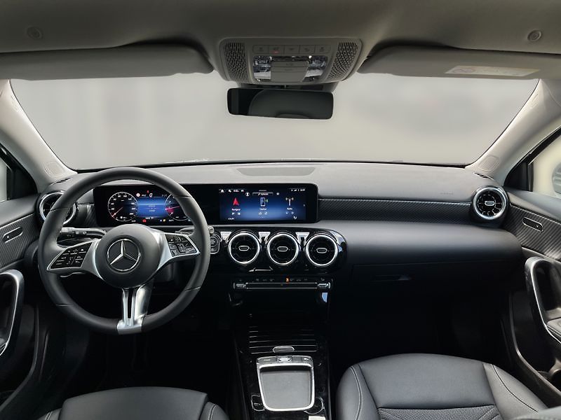 Mercedes-Benz Třídy A trida A 200 Progressive Line - fotka 14 z 21