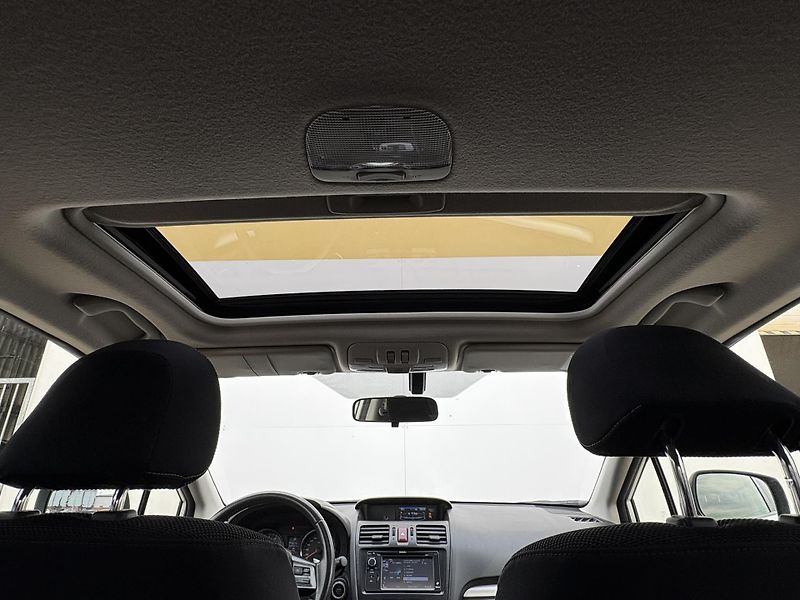 Subaru XV 2.0i 110kW AT AWD Executive - fotka 24 z 25