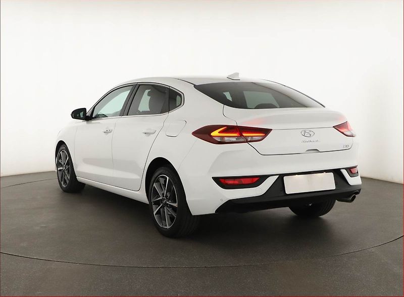 Hyundai i30 (2022) 1.5 T-GDI MHEV, Automat - fotka 4 z 16
