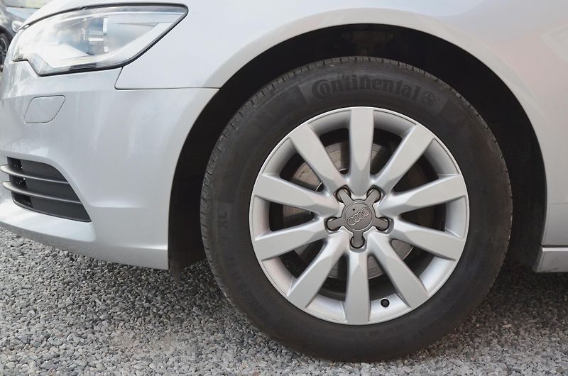 Audi A6 (2013) Avant 3.0 TDi 150kW AT / XENON - fotka 10 z 42