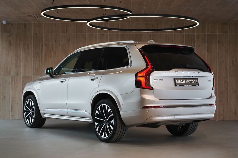 Volvo XC90 T8 AWD PLUS, Ventilace, 360° - fotka 7 z 48