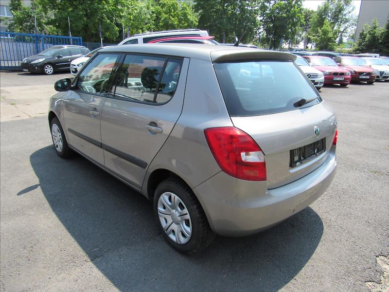 Škoda Fabia 1,2 HTP 44KW Ambiente - fotka 4 z 29