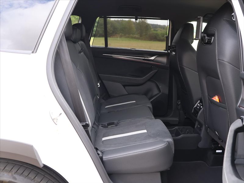 Škoda Kodiaq 2,0 2.0 TDI Sportline 4x4 DSG - fotka 14 z 32