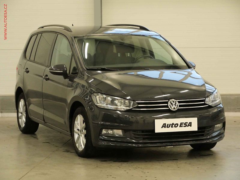 Volkswagen Touran (2017) 1.6TDi, 2.maj, Aut.klima - fotografie inzerátu