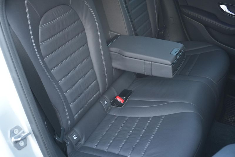 Mercedes-Benz GLC 220d, Vzduch, Ventilace,Záruka - fotka 38 z 41