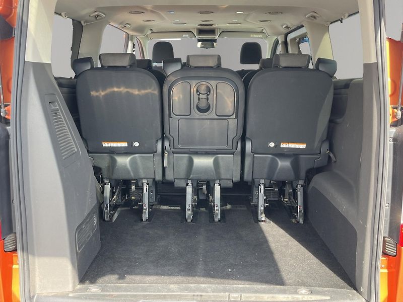 Ford Tourneo Custom (2021) TITANIUM L2 2.0 Ecoblue 136kW, - fotka 22 z 22