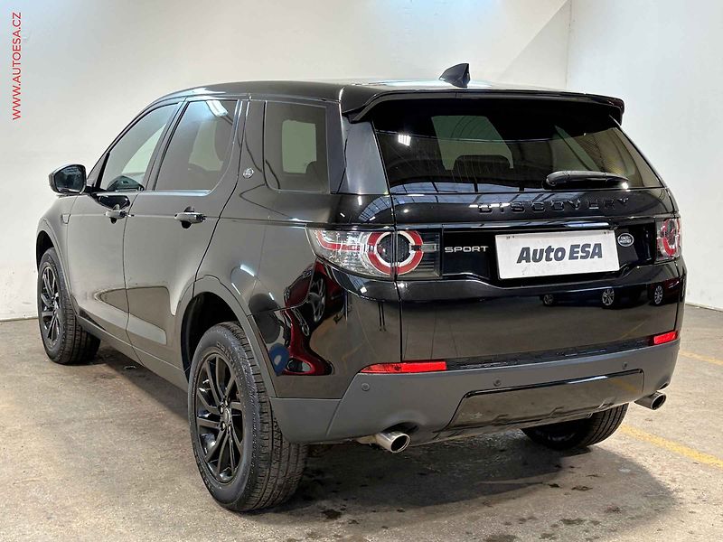 Land Rover Discovery Sport (2018) 2.0 TD4 4X4, AT, bixen, panor - fotka 6 z 18