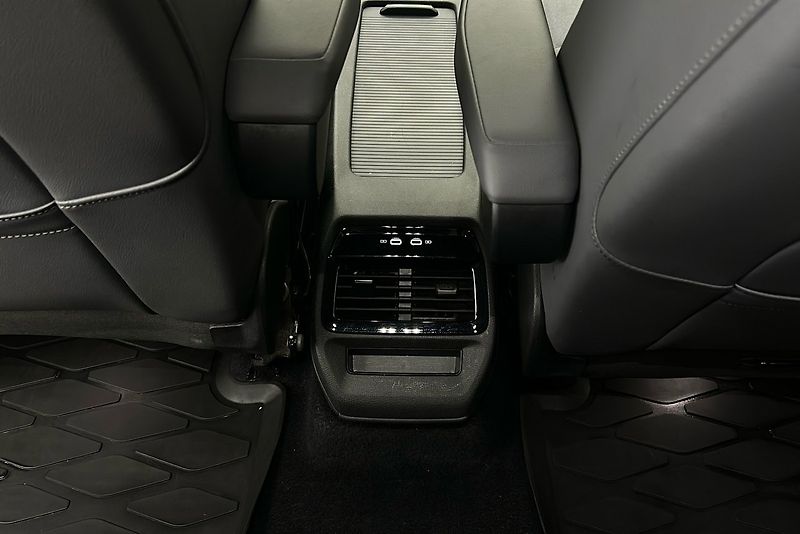 Volkswagen ID.4 Pro Performance ACC Taž Kamera - fotka 16 z 24