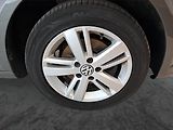 Volkswagen Touran (2012) 1.6 TDI, Navi, Tempomat - náhled 15