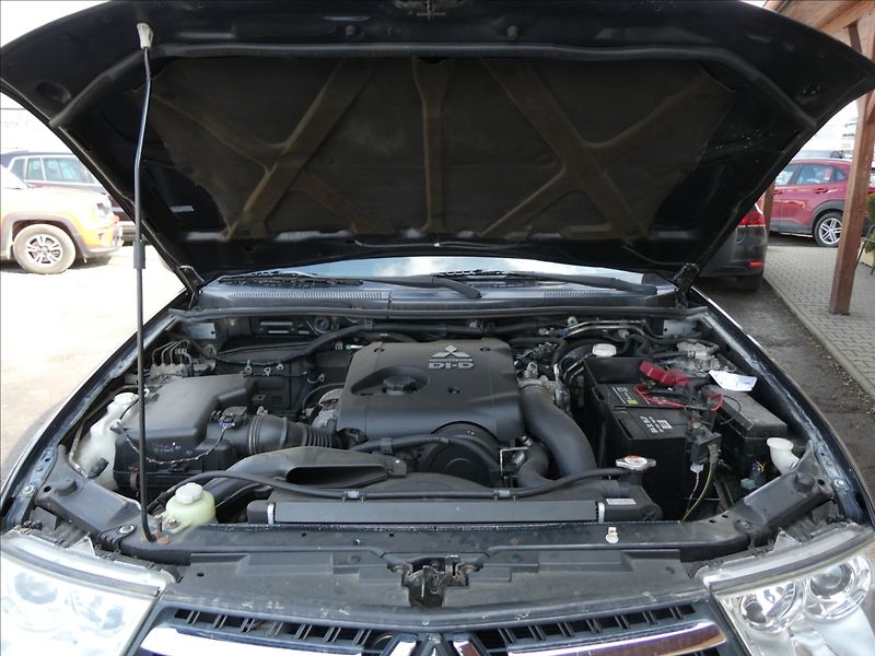 Mitsubishi L200 2,5 DI-D 100kW REZERVACE - fotka 32 z 36