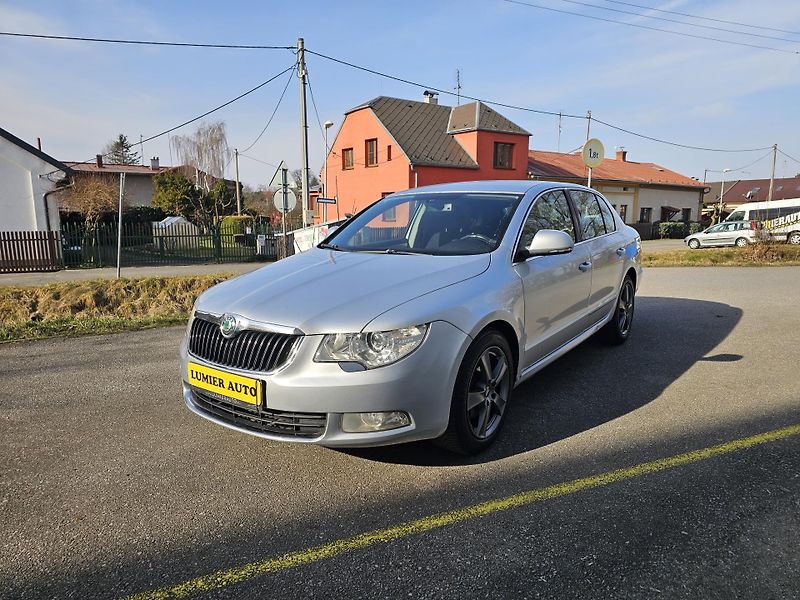 Škoda Superb (2011) 2.0TDI - fotka 1 z 19