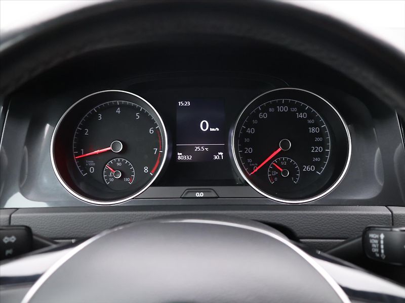 Volkswagen Golf 1,4 TSI 92kW CZ Comfortline - fotka 16 z 30