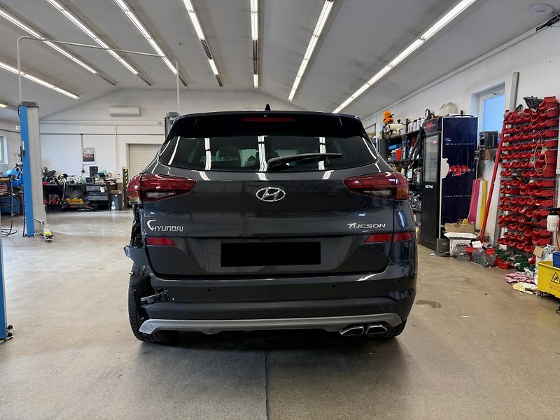 Hyundai Tucson 1.6 CRDI Hybrid 100 kW - fotka 7 z 19