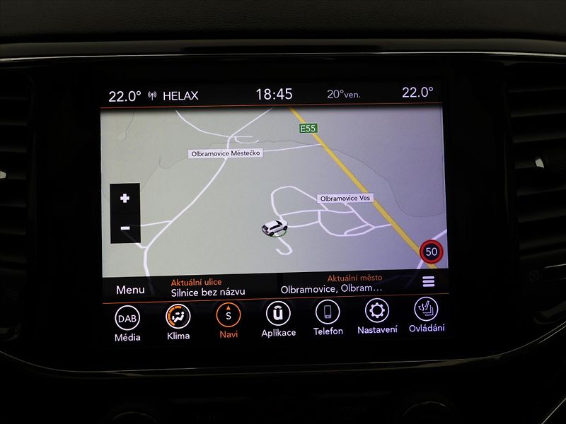 Jeep Grand Cherokee 3,0 V6 184kW Summit 4WD PANO - fotka 20 z 32