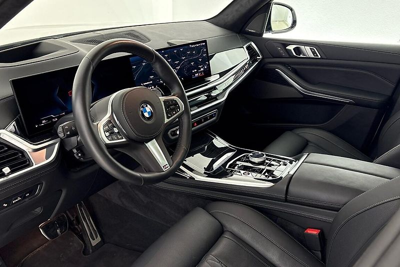 BMW X7 xDrive40d - fotka 6 z 28