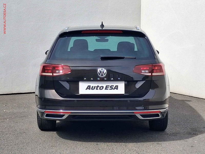 Volkswagen Passat (2020) 2.0TDI, ČR, Navi, LED, AC - fotka 5 z 20