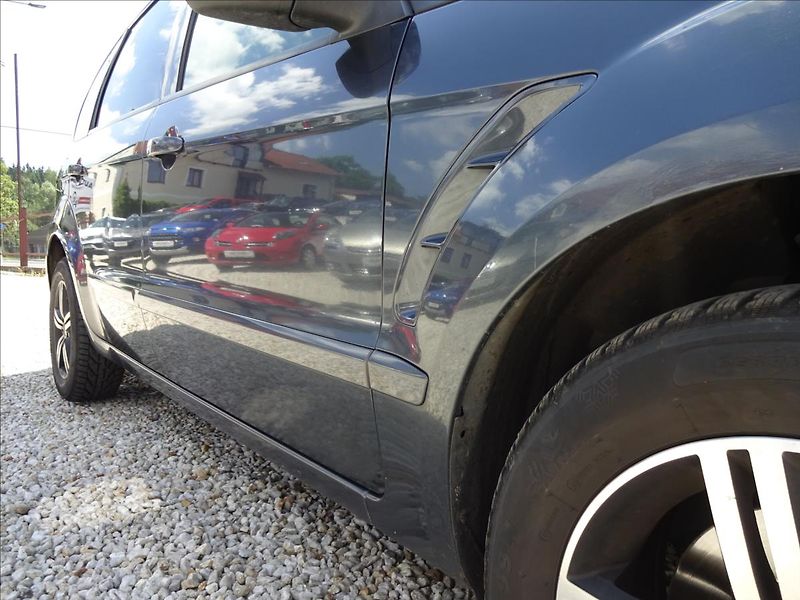 Ford S-MAX 2.0TDCI 103KW - fotka 9 z 44