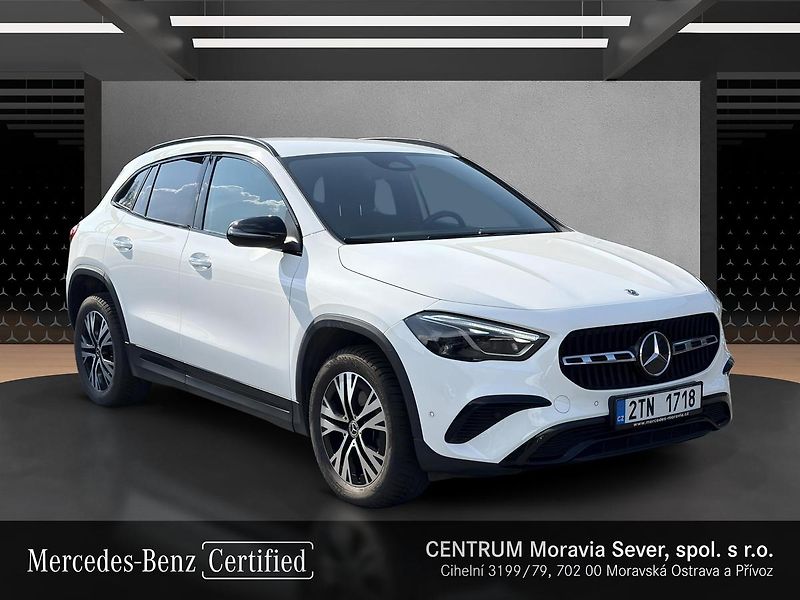 Mercedes-Benz GLA 200d 4MATIC - fotka 7 z 17