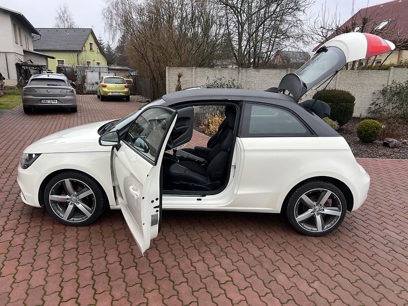 Audi A1 1.2TFSI 63KW,KůŽE,NAVI,2xALU - fotka 22 z 42