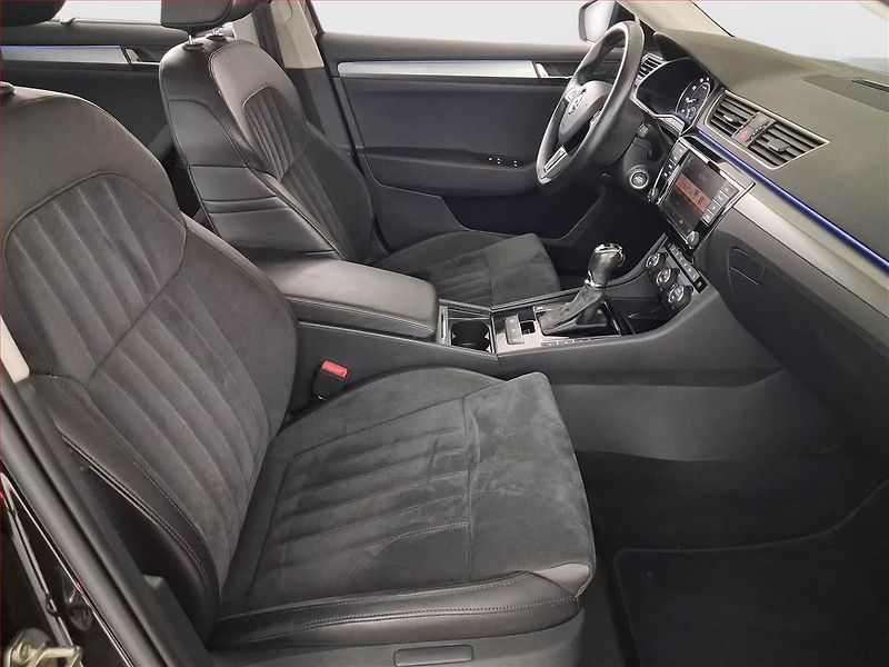 Škoda Superb (2015) Style 2.0 TSI, 4X4, Automat - fotka 9 z 16