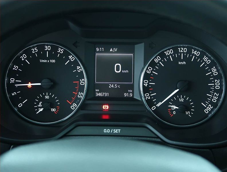 Škoda Octavia (2014) Ambition 1.6 TDI, Navi - fotka 11 z 18