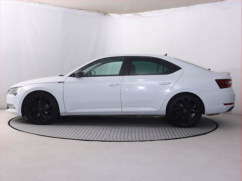 Škoda Superb (2016) 2.0 TDI 4x4, 4X4, Automat - fotka 3 z 25