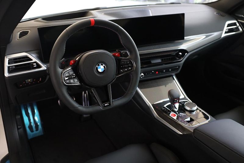 BMW M4 Competition M xDrive - fotka 2 z 19