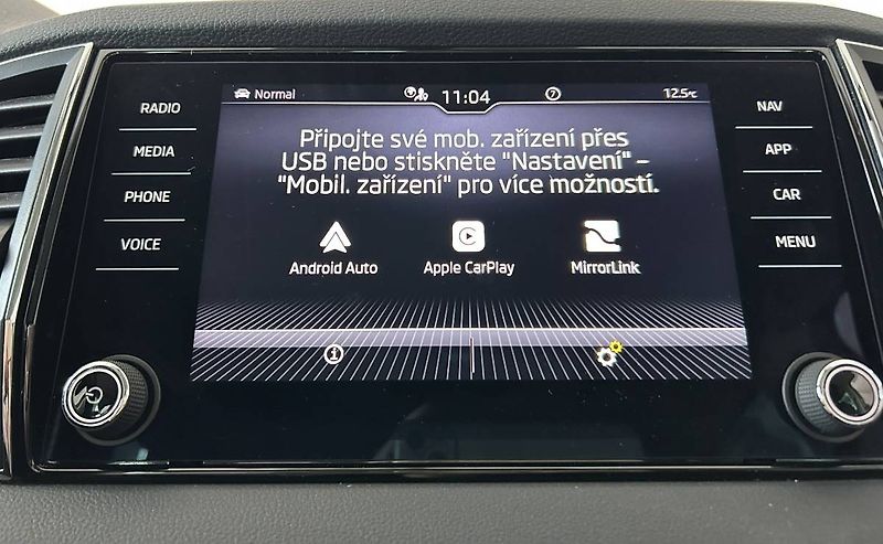 Škoda Karoq (2023) 1.5 TSI 110kW LED manuál - fotka 19 z 35
