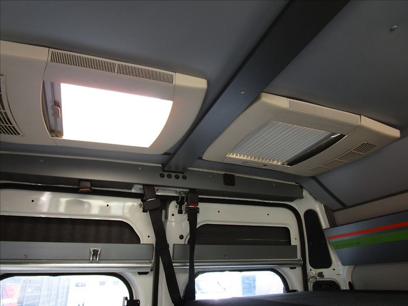 Peugeot Boxer 2.2HDi, Obytný, 5 míst - fotka 52 z 67